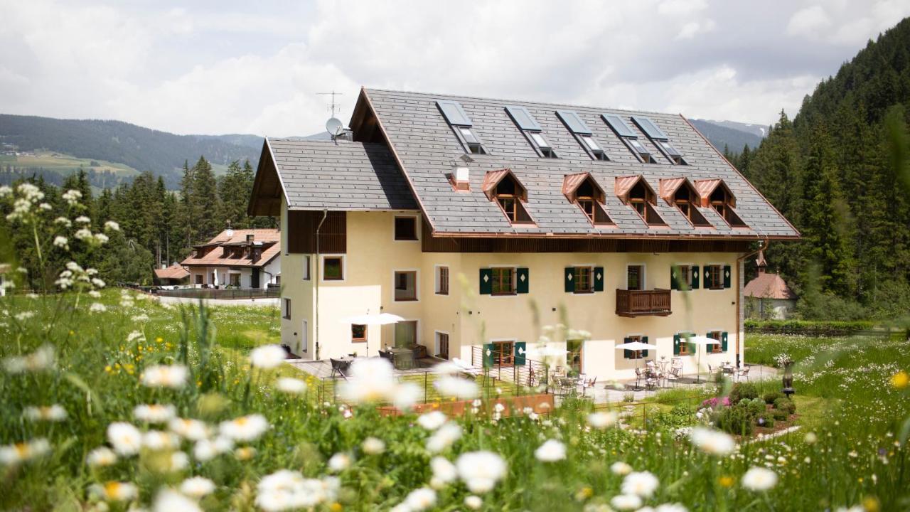 Natura Boutique Chalet Wellness Spa Добиако Екстериор снимка